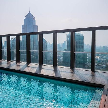 Urbana Langsuan Hotel Bangkok Luaran gambar The pool at the 39th floor