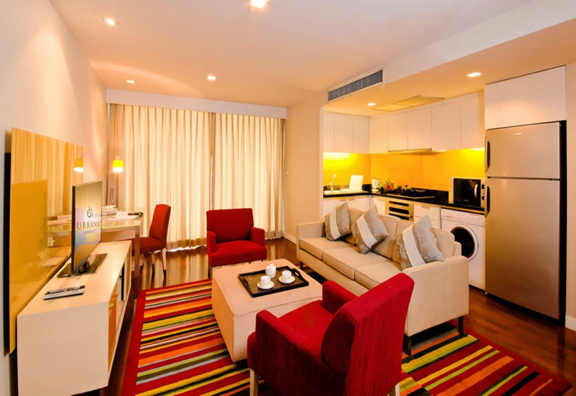 Urbana Langsuan Hotel Bangkok Luaran gambar A typical apartment at the Park