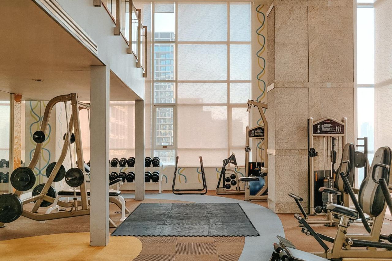 Urbana Langsuan Hotel Bangkok Luaran gambar The gym at The Landmark