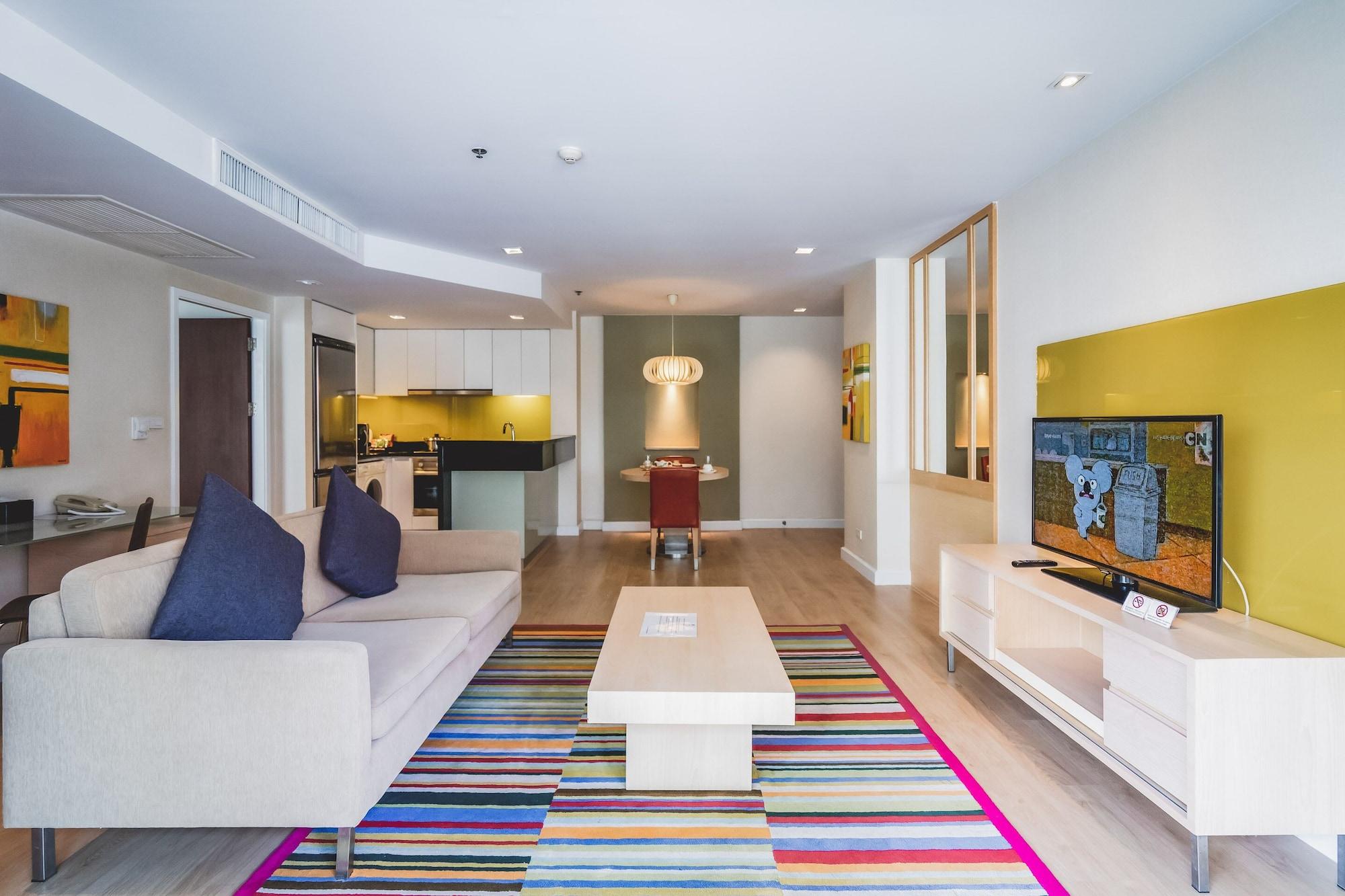 Urbana Langsuan Hotel Bangkok Luaran gambar Living room